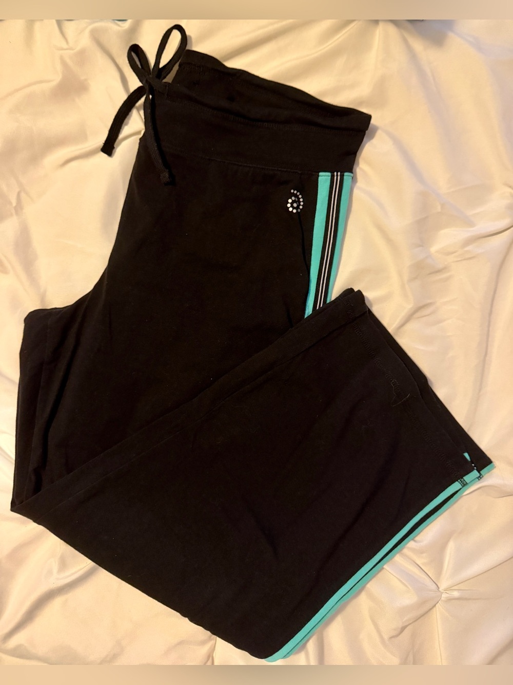 Mixed Women's Shorts Bundle - Blue, Khaki, Black, Lavender - Picture 8 of 9
